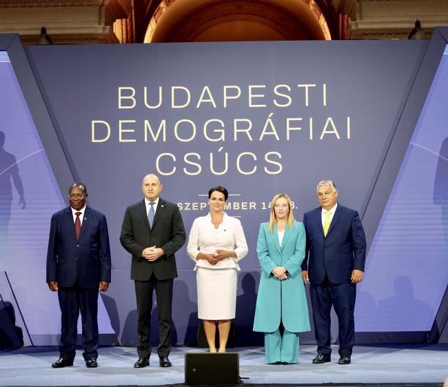 Meloni al Budapest Demographic Summit 