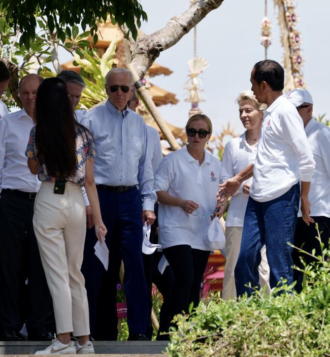 Il Presidente Meloni in visita alla Foresta nazionale di Taman Hutan Raya Ngurah Rai