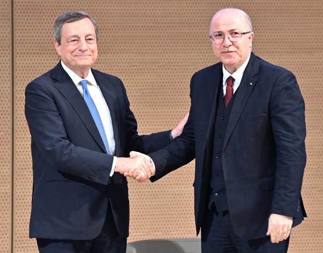 Prime Minister Draghi with Prime Minister Benabderrahmane at the opening of the Italy-Algeria Business Forum