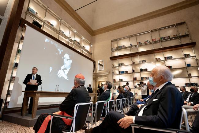 il Presidente Draghi alla cerimonia di intitolazione dell’Aula magna di Bologna Business School a Nino Andreatta