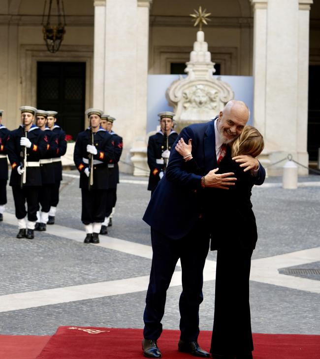 Il Presidente Meloni accoglie il Primo Ministro della Repubblica di Albania Rama