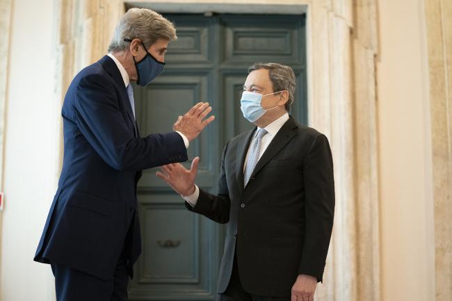 Draghi incontra l’Inviato Speciale del Presidente USA per il Clima, John Kerry
