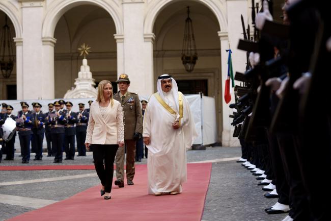 Meloni incontra il Re del Bahrein