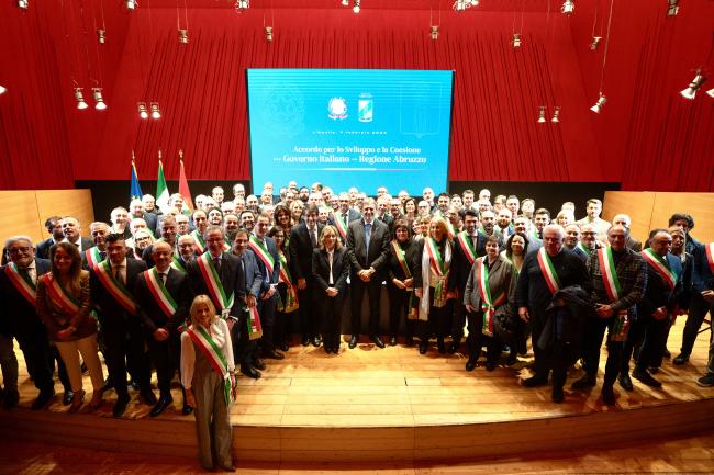 Cerimonia di firma dell’Accordo per lo sviluppo e la coesione tra il Governo e la Regione Abruzzo