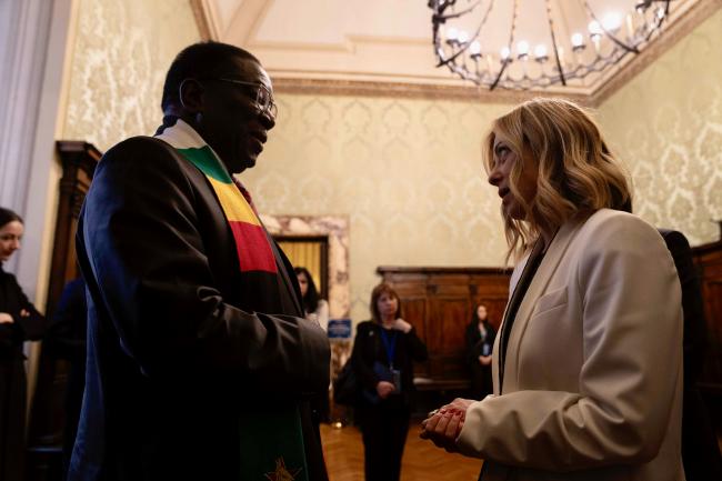 Italia-Africa Summit: President Meloni exchanges greetings with President Mnangagwa