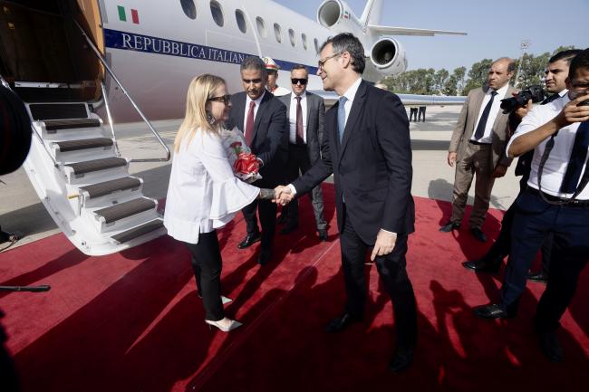 Il Presidente Meloni al suo arrivo a Tunisi