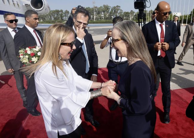 Il Presidente Meloni al suo arrivo a Tunisi