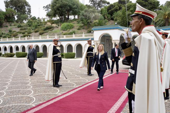 L'arrivo del Presidente Meloni al Palazzo presidenziale di Cartagine