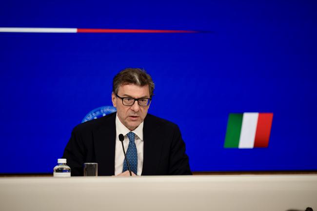 Press conference with Minister Giorgetti and Deputy Minister Leo