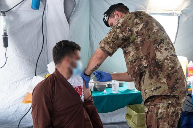 Seconda giornata di vaccinazioni anti-Covid-19 in favore degli Afghani arrivati in Italia  