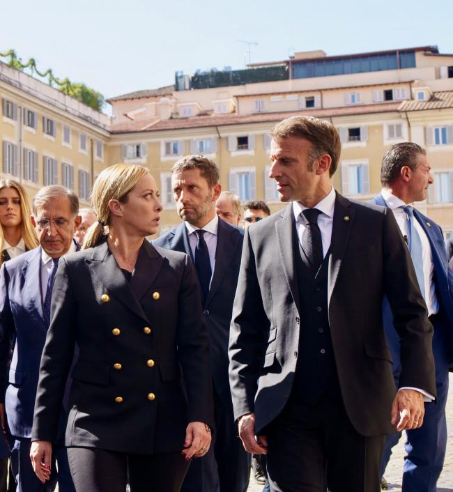 President Meloni meets with President Macron
