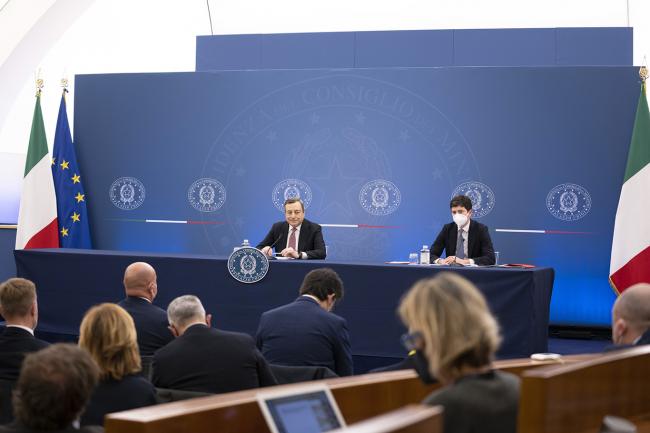 Covid-19, conferenza stampa Draghi-Speranza