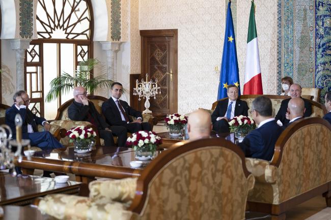 Algeri, il Presidente Draghi incontra il Primo Ministro Aïmen Benabderrahmane