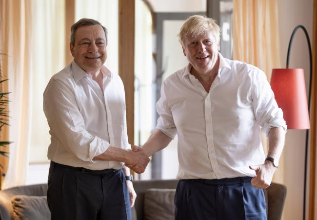 Vertice G7,  incontro bilaterale Draghi - Johnson