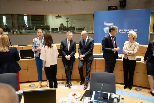 Il Presidente Draghi al Consiglio europeo Straordinario: seconda giornata di lavori