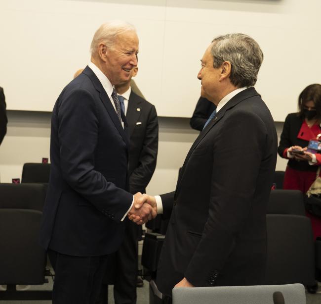 Il Presidente Draghi e il Presidente Biden alla Riunione dei leader del G7