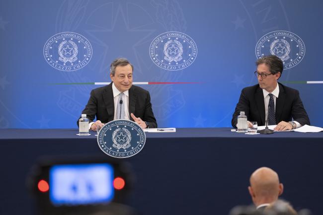 PM Draghi and Undersecretary Garofoli at the press conference following the Council of Ministers meeting
