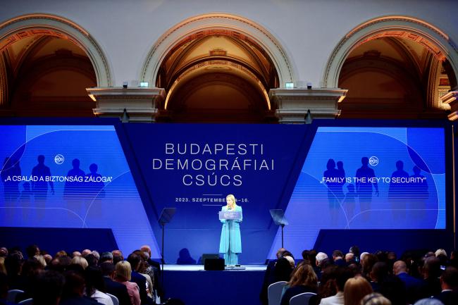 Meloni interviene al Budapest Demographic Summit 