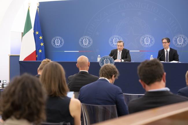 PM Draghi and Undersecretary Garofoli at the press conference following the Council of Ministers meeting