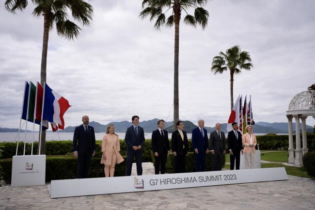 Seconda giornata del Vertice G7, la foto di famiglia dei leader